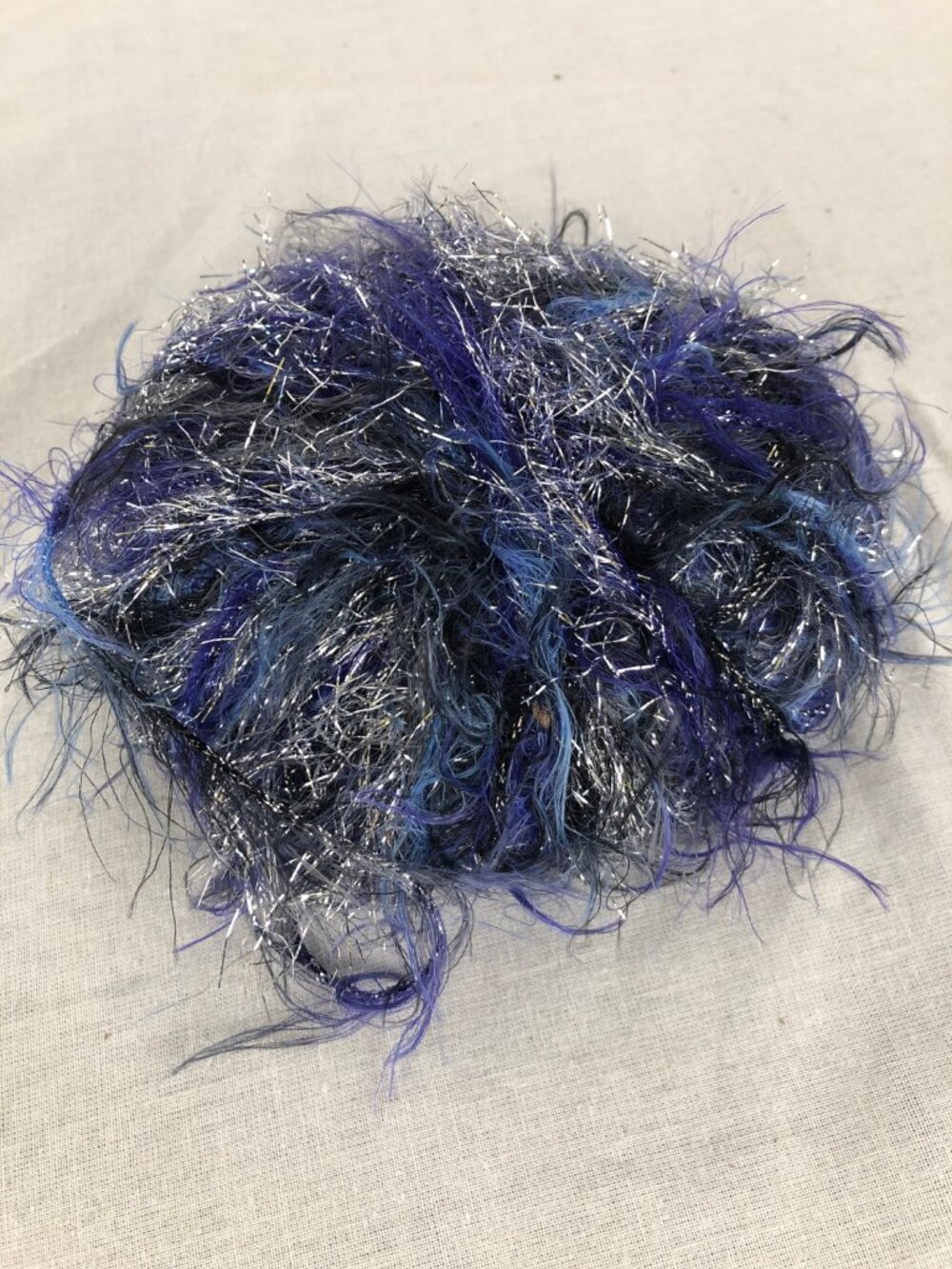 Sidar Zanzibar Yarn Nylon and Polyester Eyelash 50g 137 yards Lot of 5 - Picture 2 of 5